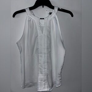 Elegant White Halter Top
Xs